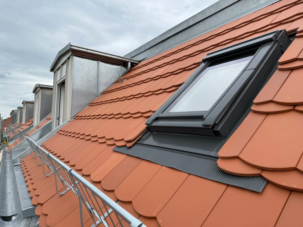 Dachdecker-Dachklempnerarbeiten Mansarddach Bauring Hochbau GmbH Neuruppin